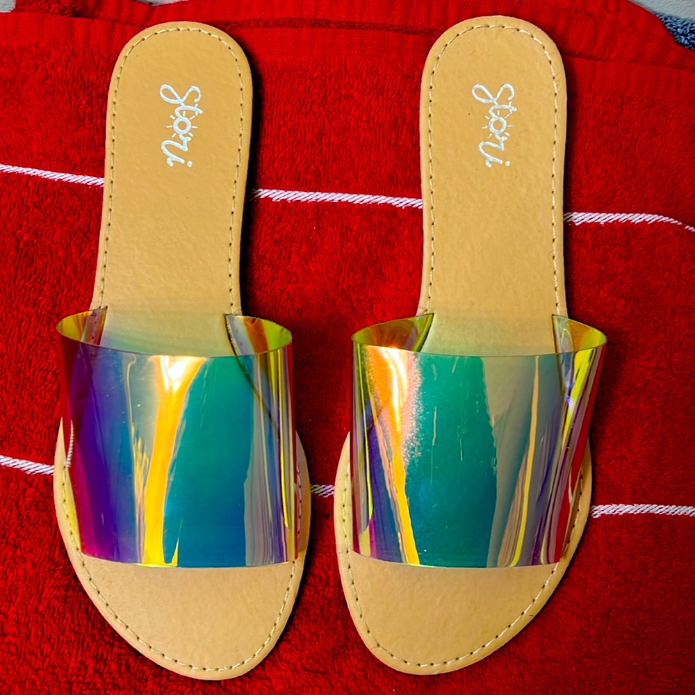 Iridescent flip flops, size 9! Brand new!!! NEVER WORN BEFORE!!!